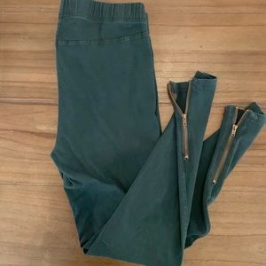 Fun Jegging with Zippers